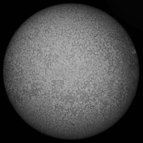 11/15朝の太陽(Hα少し長波長側)
