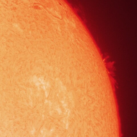 11/15朝の太陽(ちょっと噴出)