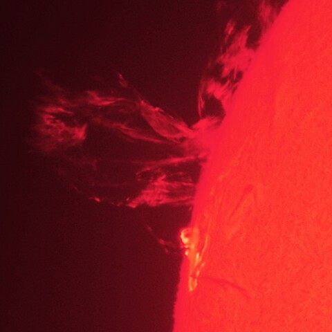 12/1昼の太陽(プロミネンス・X1.9フレア発生中)