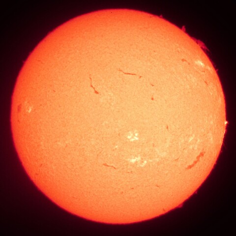 12/13昼の太陽(Hα中心付近・カラーにて)