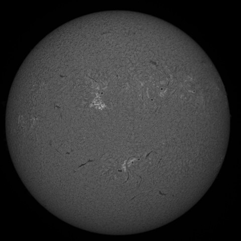 4/3昼の太陽(Hα中心付近)