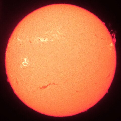4/24日没前の太陽(Hα中心付近・X2.5フレアからの噴出)