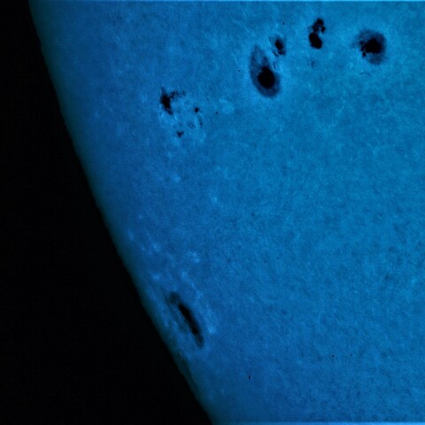 黒点半暗部周辺の現象(3296、3297)　5/3