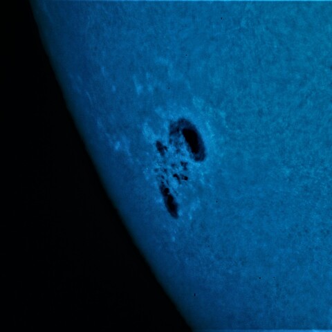 黒点半暗部周辺の現象(3297、3294)　5/4