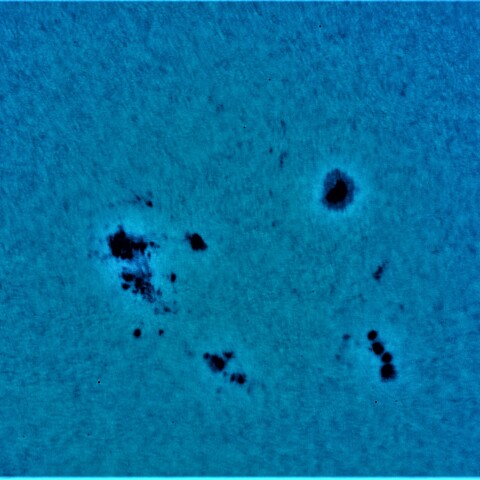 黒点半暗部周辺の現象(3301，3302，3305)