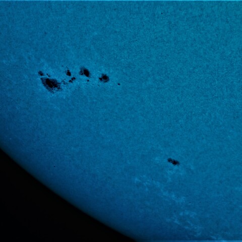 黒点半暗部周辺の現象(3373、3374)7/16