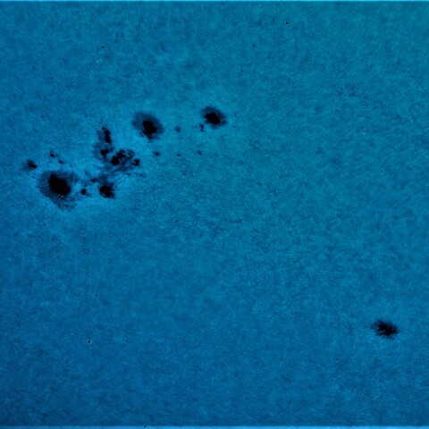 黒点半暗部周辺の現象(3373、3374)7/17