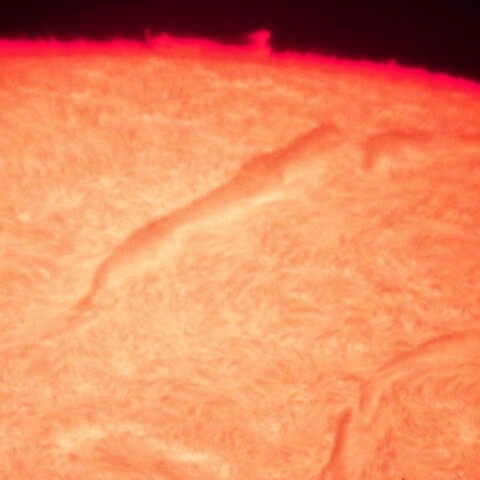 プロミネンスと太陽面　8/19