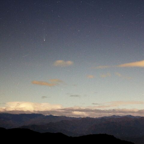 レモン彗星と両神山