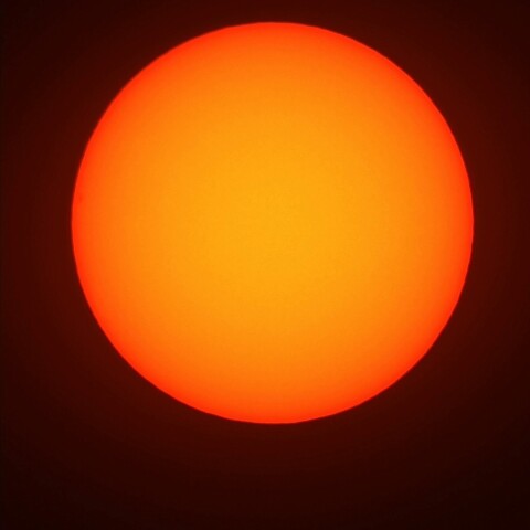 黒点の少ない太陽