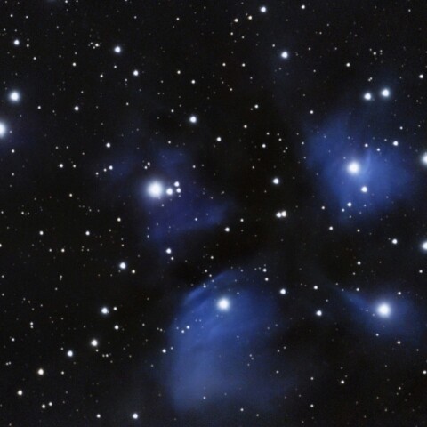 プレアデス星団 M45