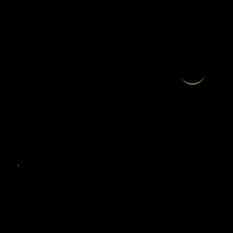 月齢1.96日のお月さんと金星の接近（2026.4.19）