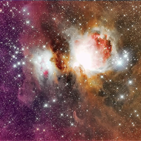 オリオン大星雲（背景のガスを明るく処理）