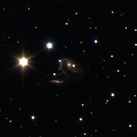 Arp 273（宇宙のバラ）