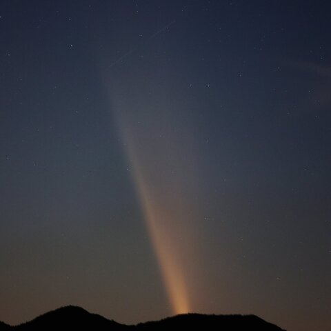 10月13日の紫金山・アトラス彗星　