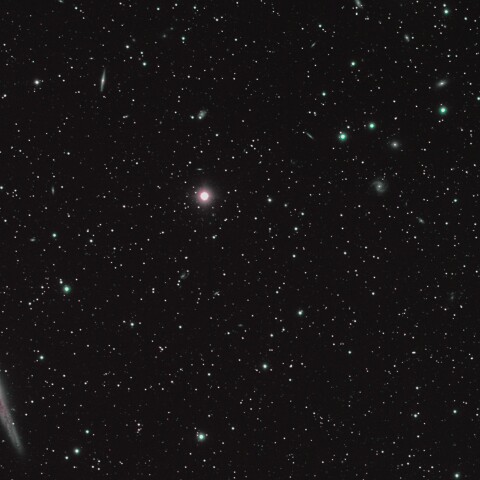 紡錘銀河　NGC891　ほか多数の銀河