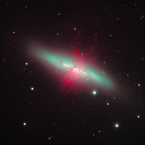 M82