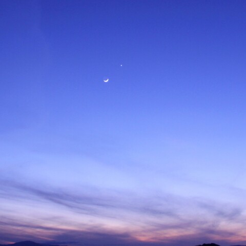 2月22日 細い月と金星接近