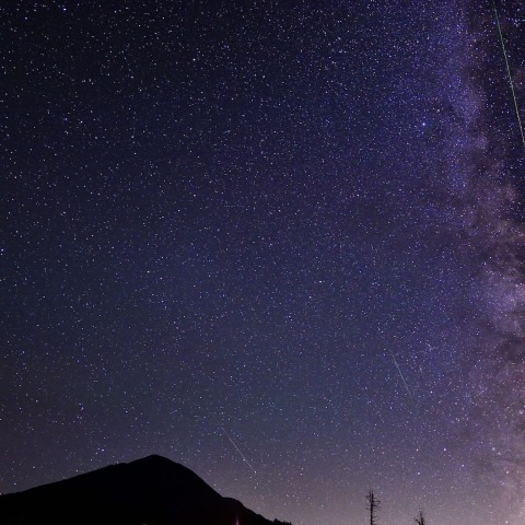 天の川を突き進むペルセウス