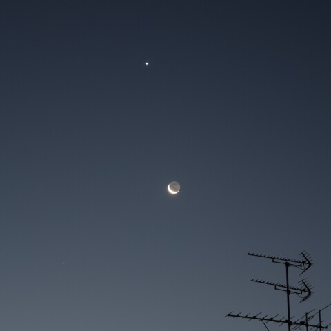 Moon-Ven_2023-1210-0558