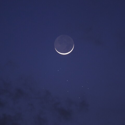 Moon-M45_2025-0429-1912