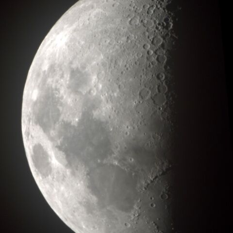 Moon_2023-0626-2059
