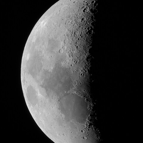 Moon_2023-0823-1842~43
