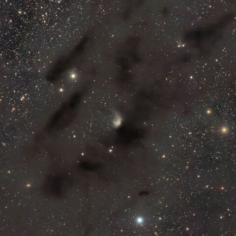 「IC2087 おうし座反射星雲」と「Barnard 22 暗黒星雲」