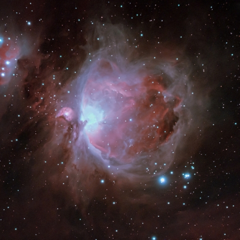 M42「オリオン大星雲」と NGC1977「ランニングマン星雲」