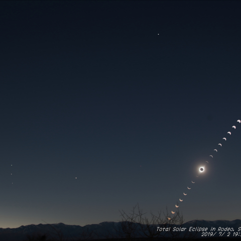 皆既日食と冬の大三角