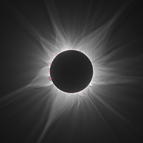 2023/04/20金環皆既日食 コロナ流線