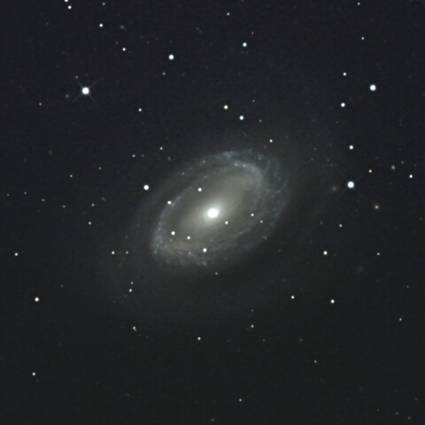 NGC4725