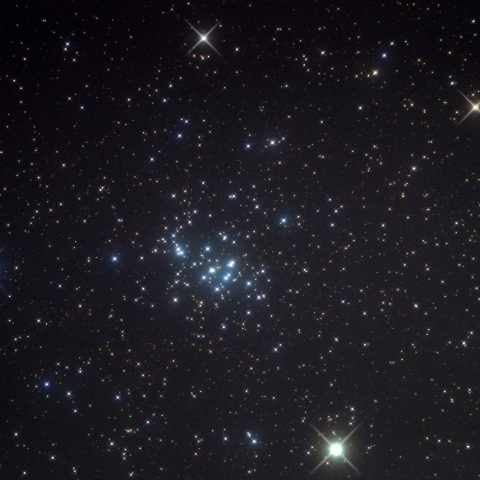 輝くカニ座　M44 プレセペ星団