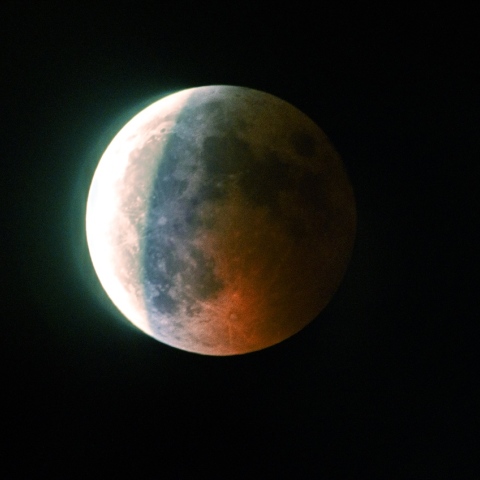 (10/8)　月面のターコイズブルー