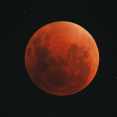 皆既月食（2025年9月8日）