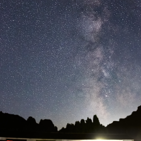 小国の星空　ー楯山荘と天の川ー