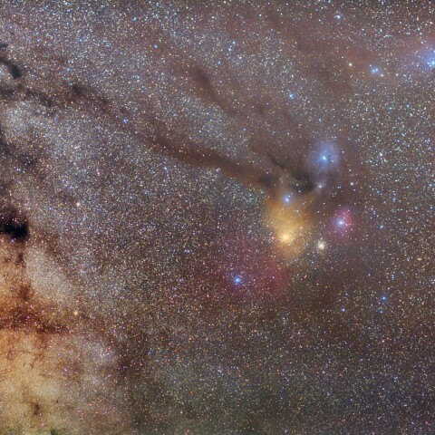 アンタレス付近の星雲星団から銀河