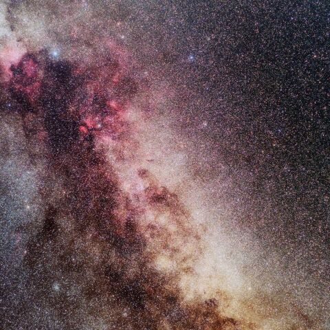 はくちょう座とこと座の銀河