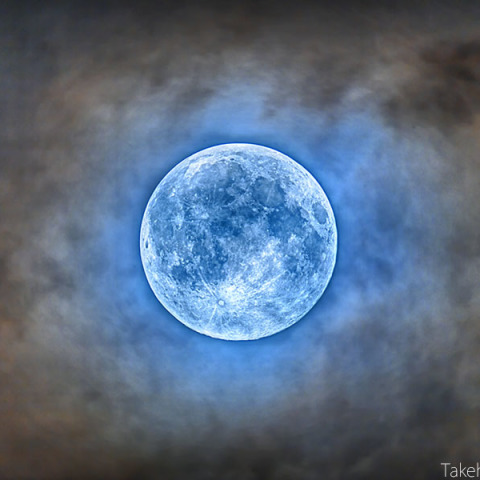 スーパームーンの夜