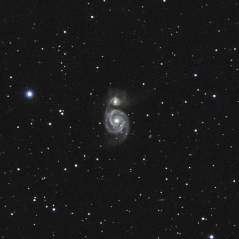 M51(子持ち銀河)