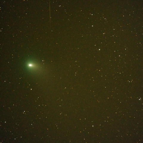 2月8日のZTF彗星 (C\2022 E3)