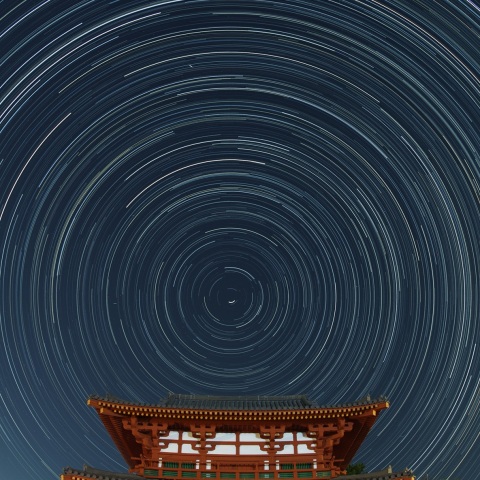 多賀城南門と北天