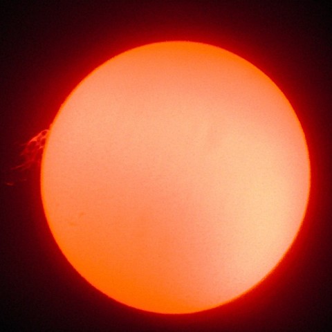 夕刻の巨大プロミネンス