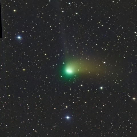 カタリナ彗星と回転花火銀河M101