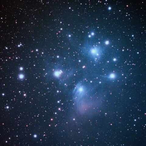 M45 プレアデス星団　おうし座