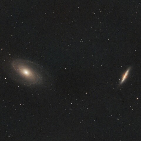 M81渦巻銀河とM82スターバースト銀河