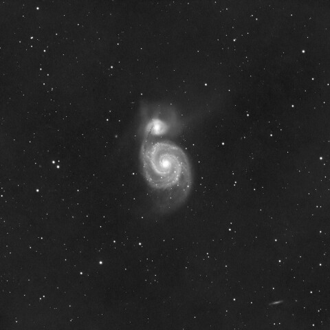 M51 子持ち銀河