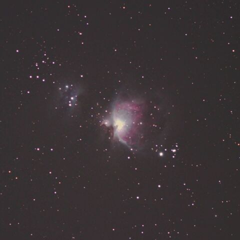M42の輝くHα線