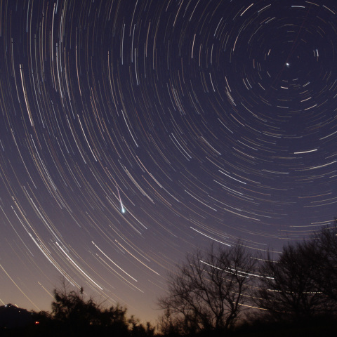 こぐま座流星群を待つ筑波山