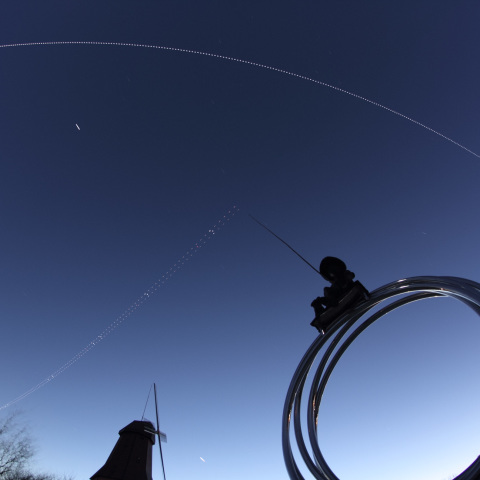 光の輪のむこうに「きぼう」